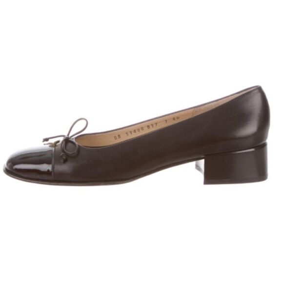 Salvatore Ferragamo Leather Cap Toe Shoe Size 8AAA - Picture 1 of 9